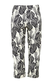 Product shot of the Papagayo Cotton Pant in colour Print (Black), from the back
