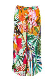 Product shot of the Rio Shirred Waist Pant in colour Rio (Green), from the front