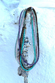 Product shot of the Healing Gems Classics Necklace - Rosequartz in colour Rosequartz, from the back
