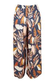 Product shot of the Aspen Pants in colour Darkpalme, from the back