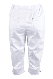 Product shot of The Cotton Blend 3/4 Pant in colour White (White), from the back