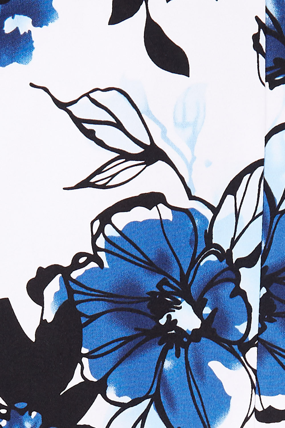 Product shot of The Everyday Printed Blazer in colour Bluefloral (Blue), detail