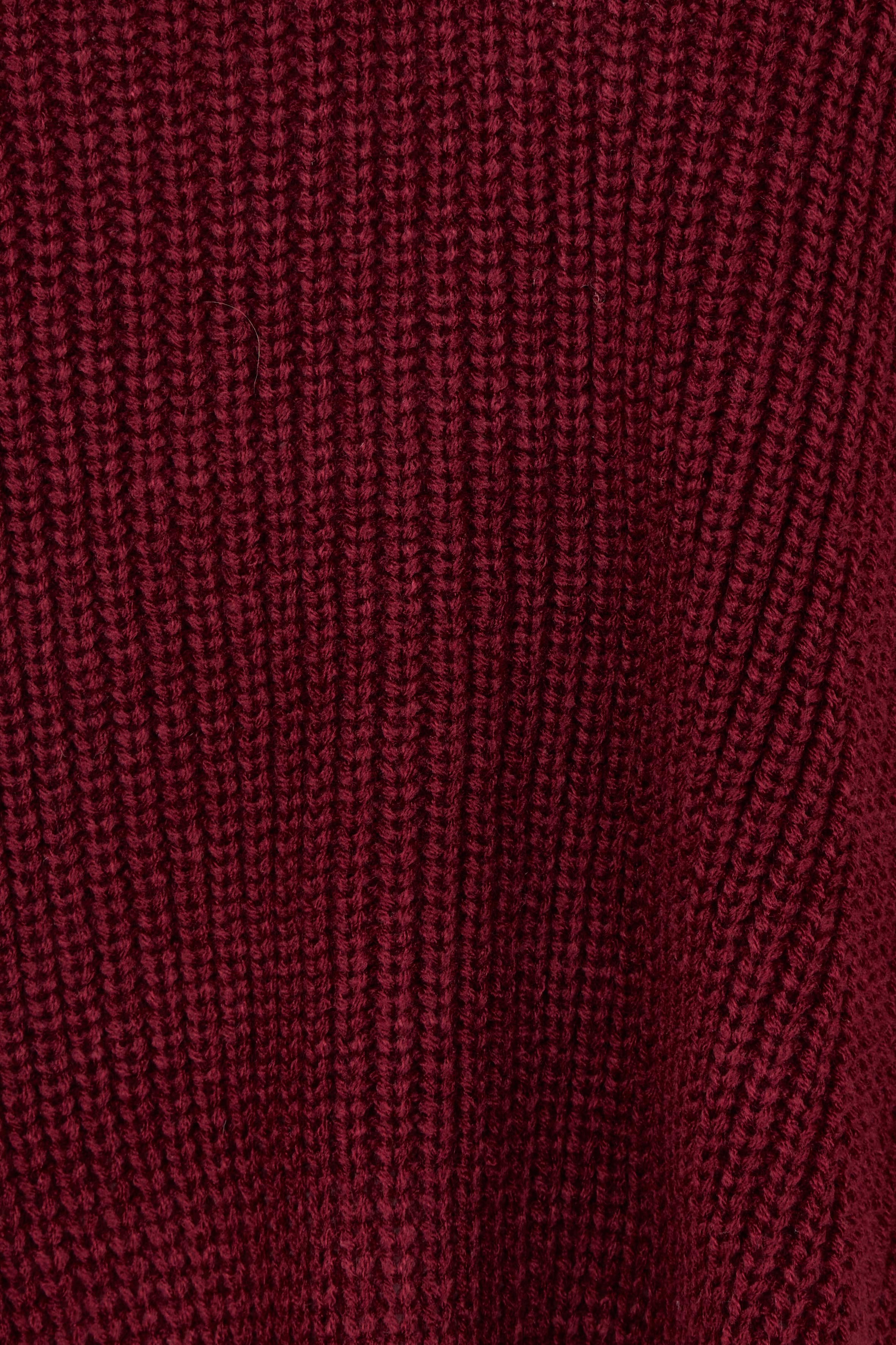 Product shot of the Belle Cosy V Neck Jumper in colour Burgundy (Purple), detail
