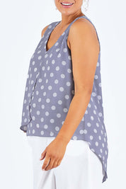 Model Palatina wearing size 14 of the Sugar Snaps Layer Tank in colour Dustyblue (Blue), from the front, cropped image