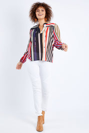 Model Lala wearing size 10 of the Fleetwood Top in colour Manhattan, from the front, showing the whole outfit