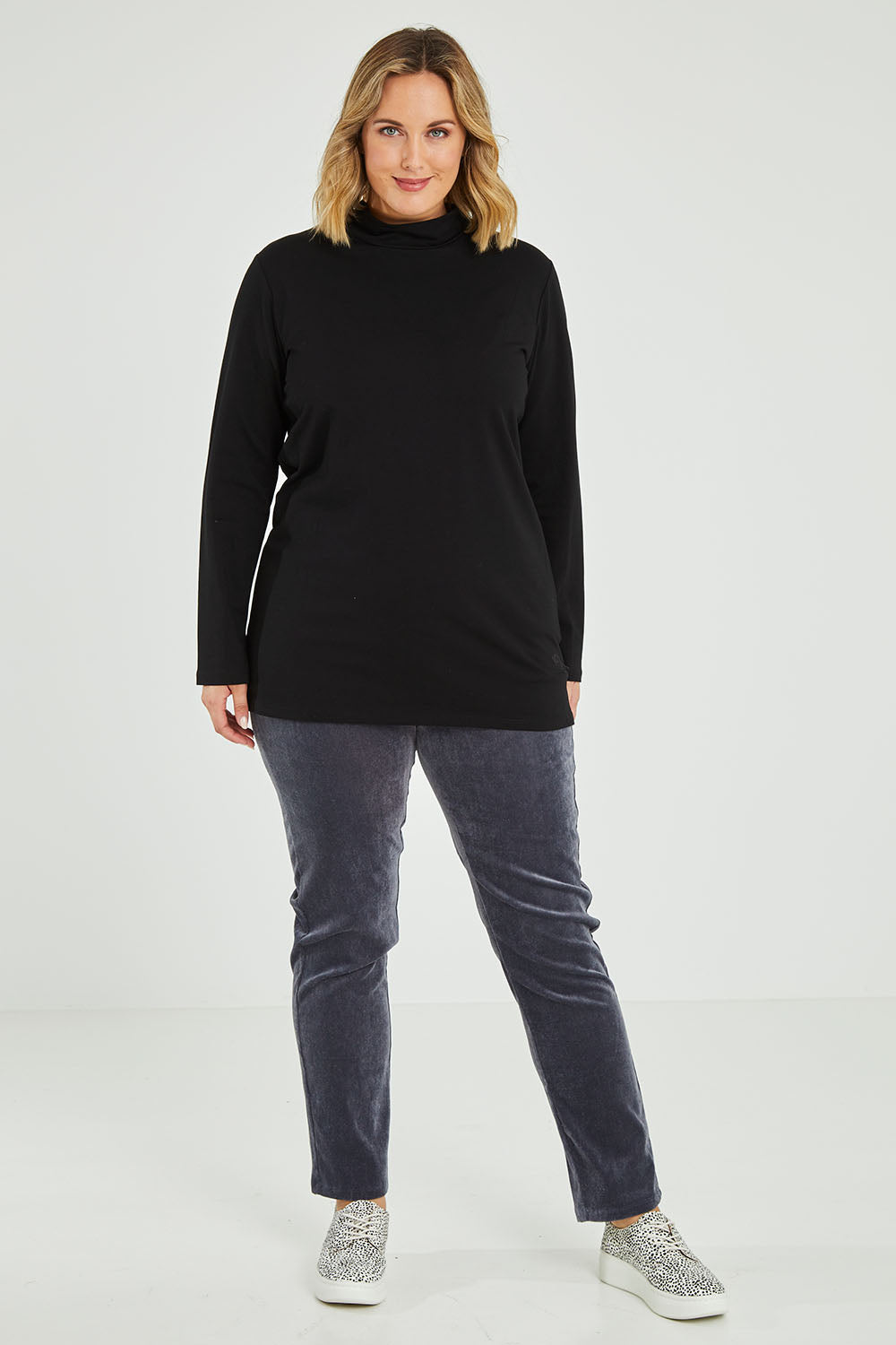 Model Jess wearing size 14 of the Season Cord Pant in colour Slate (Grey), from the front, showing the whole outfit