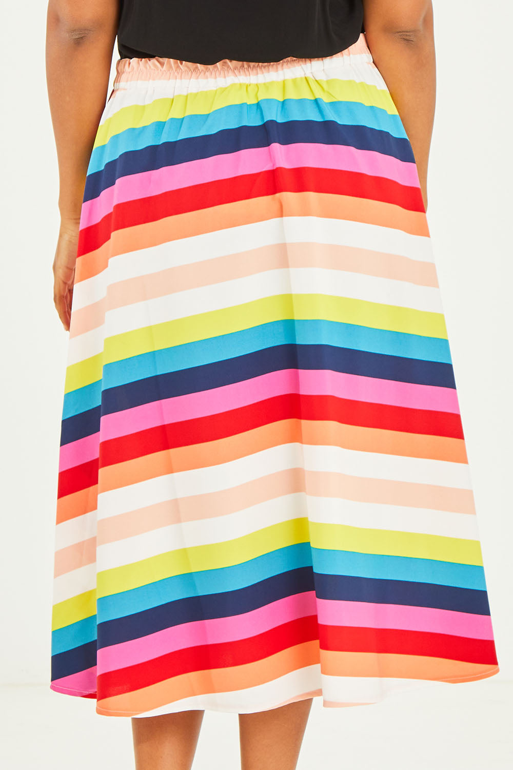 Model Noli wearing size 14 of the Gathered Waist Calf Length Skirt in colour Potofgold (White), from the back