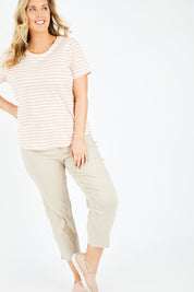 Model Jess wearing size L of the Zara Pant in colour Natural, from the front, showing the whole outfit