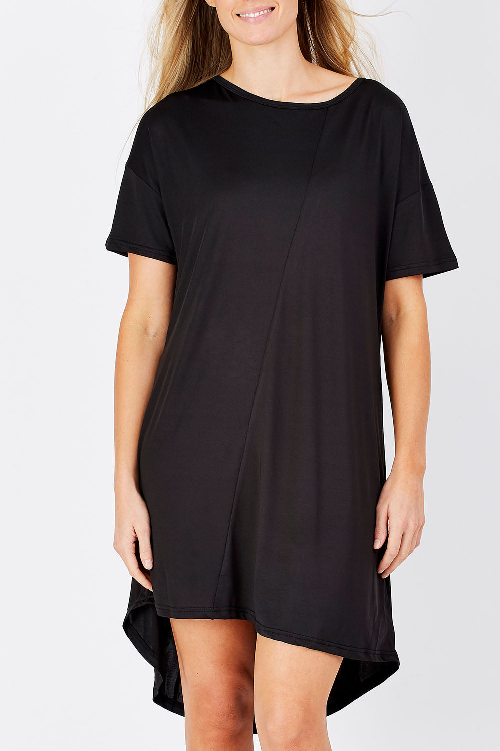 Model Maddy wearing size S of the Jasmine Tin colourshirt Dress - Black (Black), from the front, cropped image