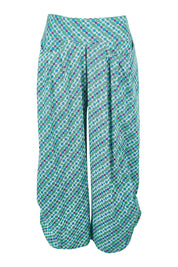 Product shot of the Henley Pant in colour Emmaprint (Blue), from the front