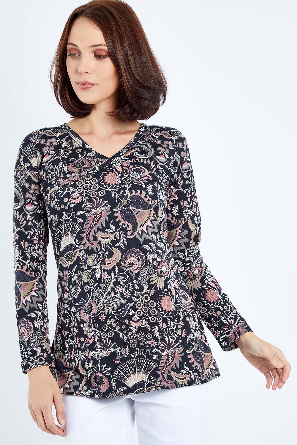 Model Andrea wearing size S of the Ingrid L/S Top in colour Persian (Black), from the front, cropped image