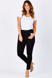 Model Laura wearing size 12 of the Hi Rider Skinny Jean in colour ExBlack (Black), from the front, showing the whole outfit