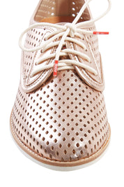 Product shot of the Derby Punch Metallic Flat in colour Rosegold (Metallics), detail