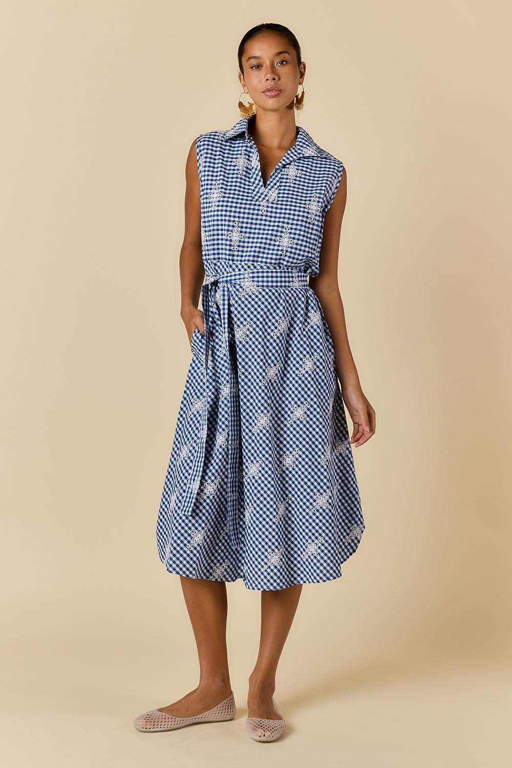 Model Genericm wearing size sample of the Ellie Ray Dress – Blue in colour Blue, from the front