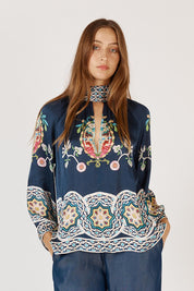 A model wearing the Garcia Shirt in colour Navy (Blue), from the front, cropped image