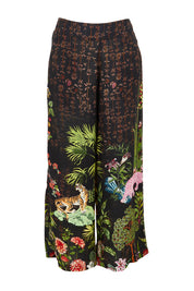 Product shot of the Nouveau Pant in colour Black (Black), from the front