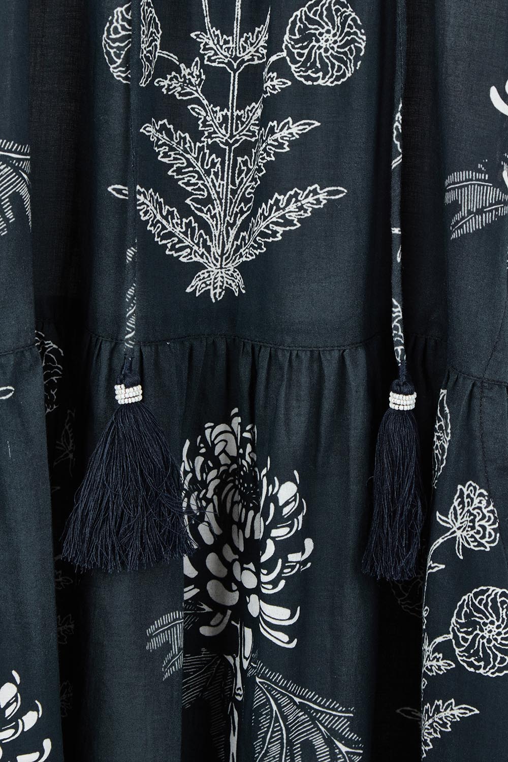 Product shot of the Waratah Cotton Dress in colour Print (Black), detail