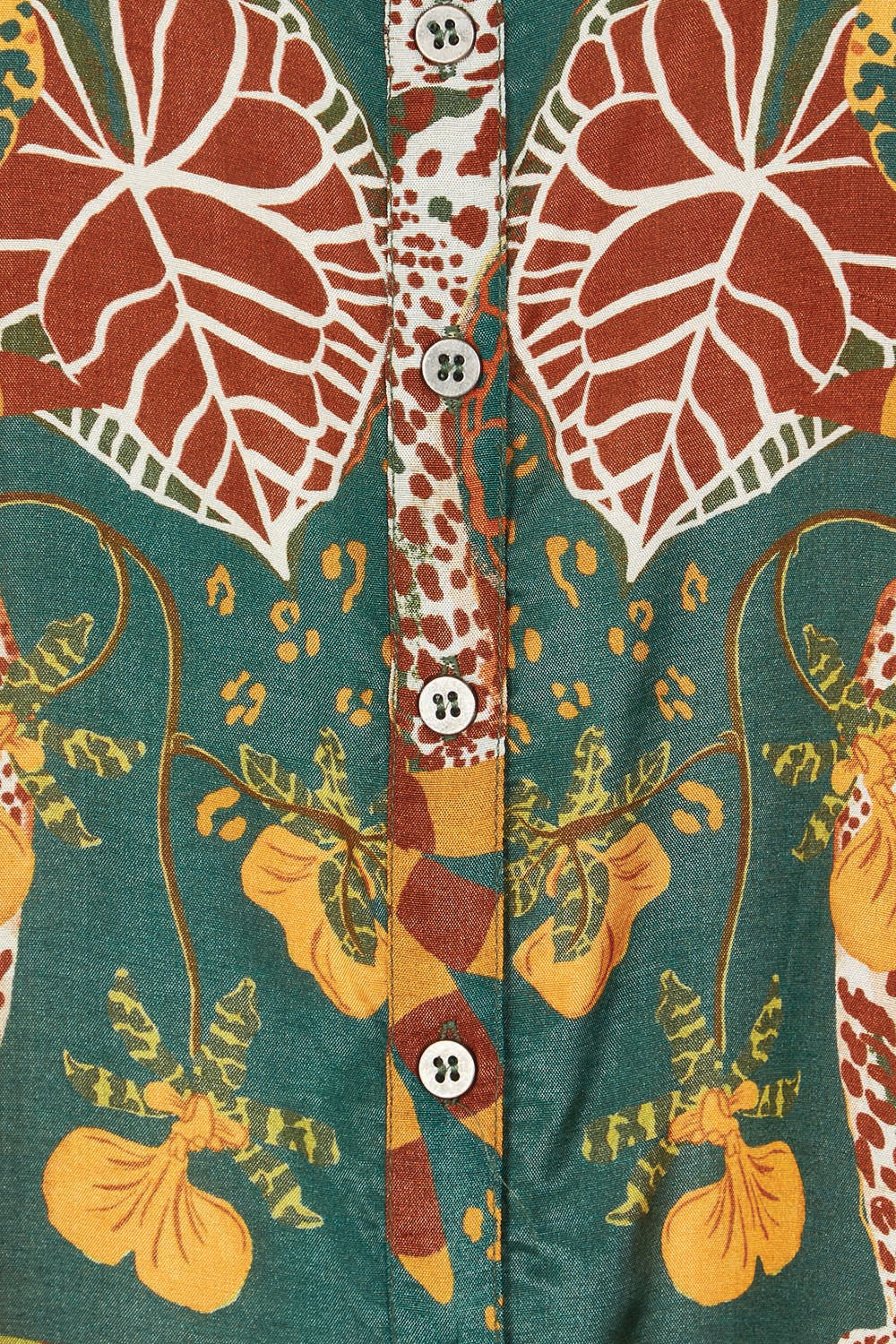 Product shot of the Wentworth Falls Shirt in colour Leopard, detail