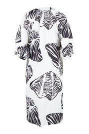 Product shot of the Shell Button Front Dress – Shell in colour Shell, from the back