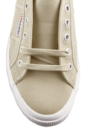 Product shot of the 2750 Cotu Classic Sneaker in colour Taupe, detail