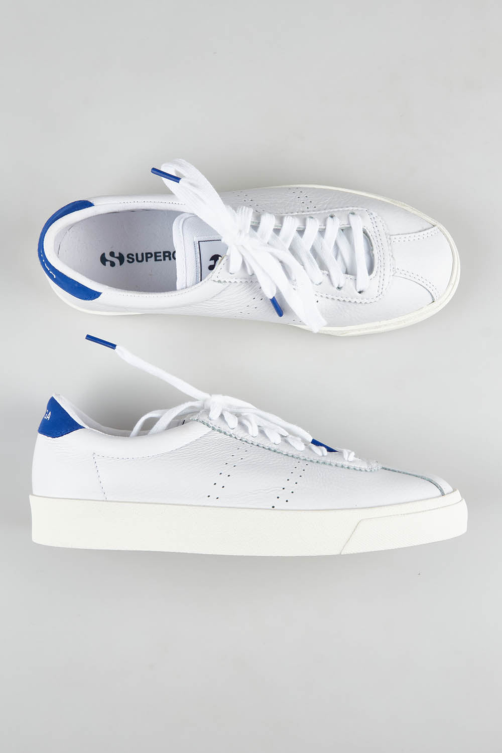 A model wearing size 36 of the 2843 Club S Comfort Leather Sneaker in colour Whitebluer (White), from the front, showing the whole outfit
