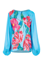 Product shot of the Harriet Blouse – Meadow in colour Meadow, from the front