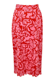 Product shot of the Camilla Cotton Scalloped Hem Skirt in colour Flowerpop (Red), from the front