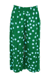 Product shot of the Leela Cotton Cropped Pant – Greenspot in colour Greenspot, from the front