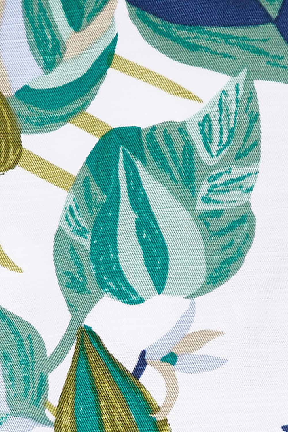 Product shot of the London Fields Pleat Front Top in colour Vanillacre (White), detail