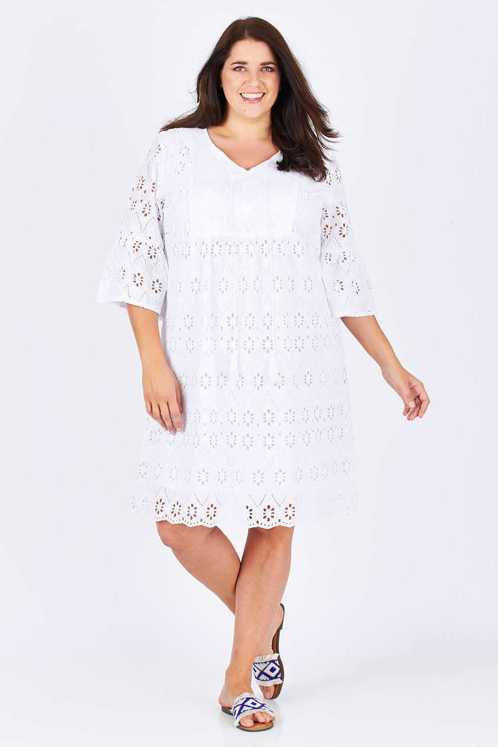Model Mae wearing size XXL of the Lace Dress in colour White (White), from the front, showing the whole outfit