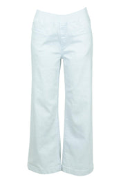 Product shot of the Maddy Wide Leg Jean in colour White (White), from the front
