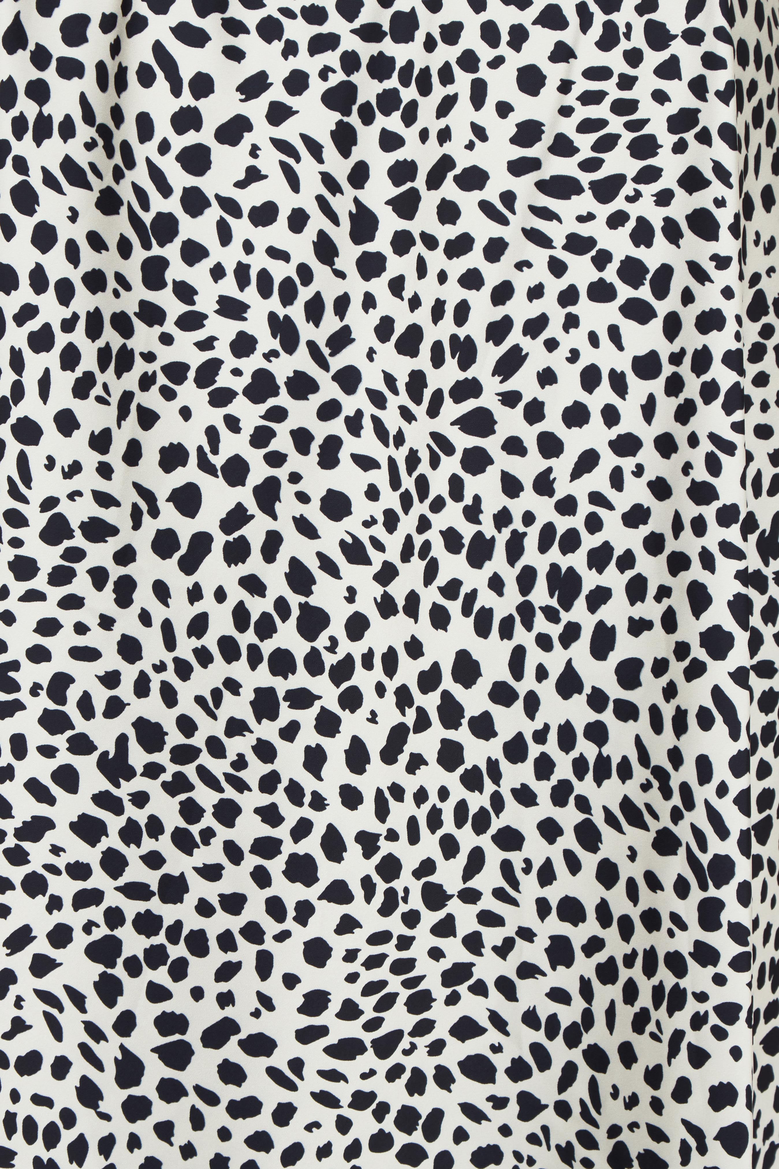 Product shot of the Pebble Skirt in colour Naturalblk (Black), detail