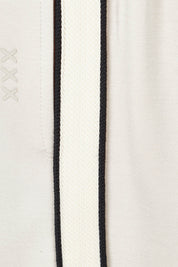 Product shot of the Urban Crop Pant in colour Chalk, detail
