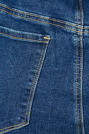Product shot of the Chicago Jean in colour Darkdenim (Blue), detail
