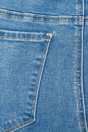 Product shot of the Chicago Jean in colour Denim (Blue), detail