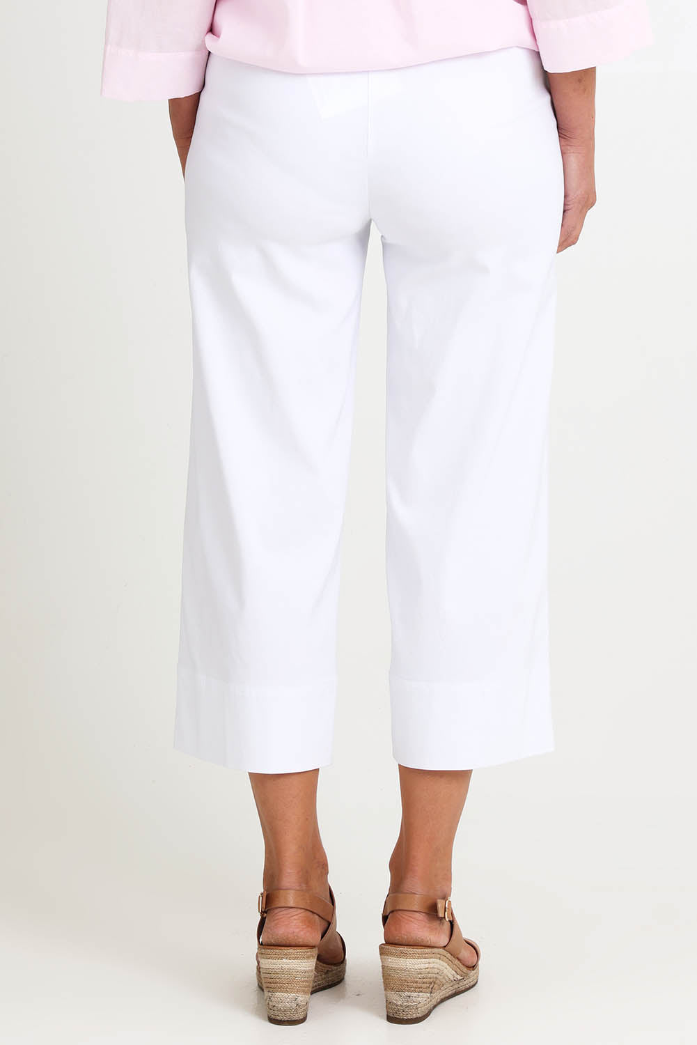 Model Riinar wearing size 10 of the Zara Wide Leg Pant - White in colour White, from the back