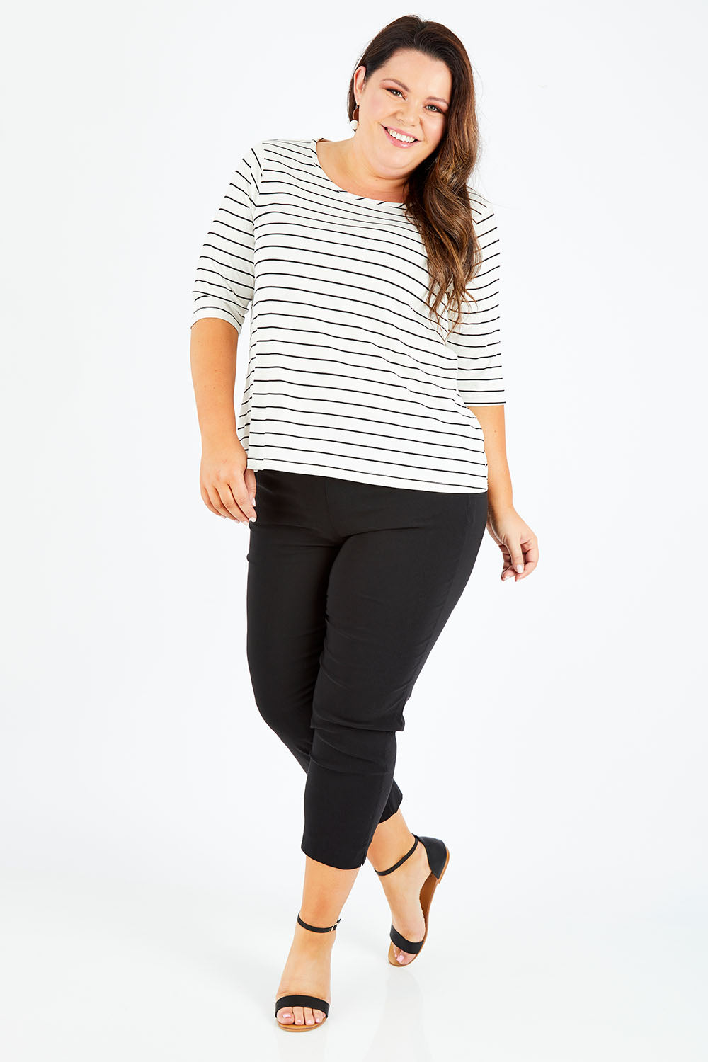 Model Stacey wearing size XL of the Zara Pant in colour Black (Black), from the front, showing the whole outfit