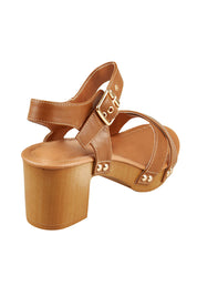 Product shot of the Lulu Clog Heel in colour Tan, from the back
