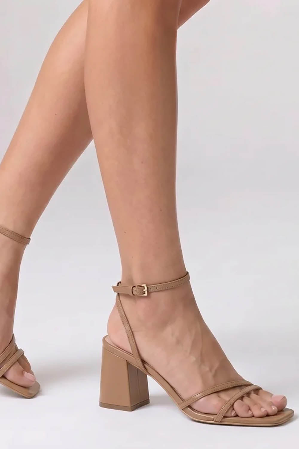 Product shot of the Stevie Heel - Darkcameltan in colour Darkcameltan, from the front