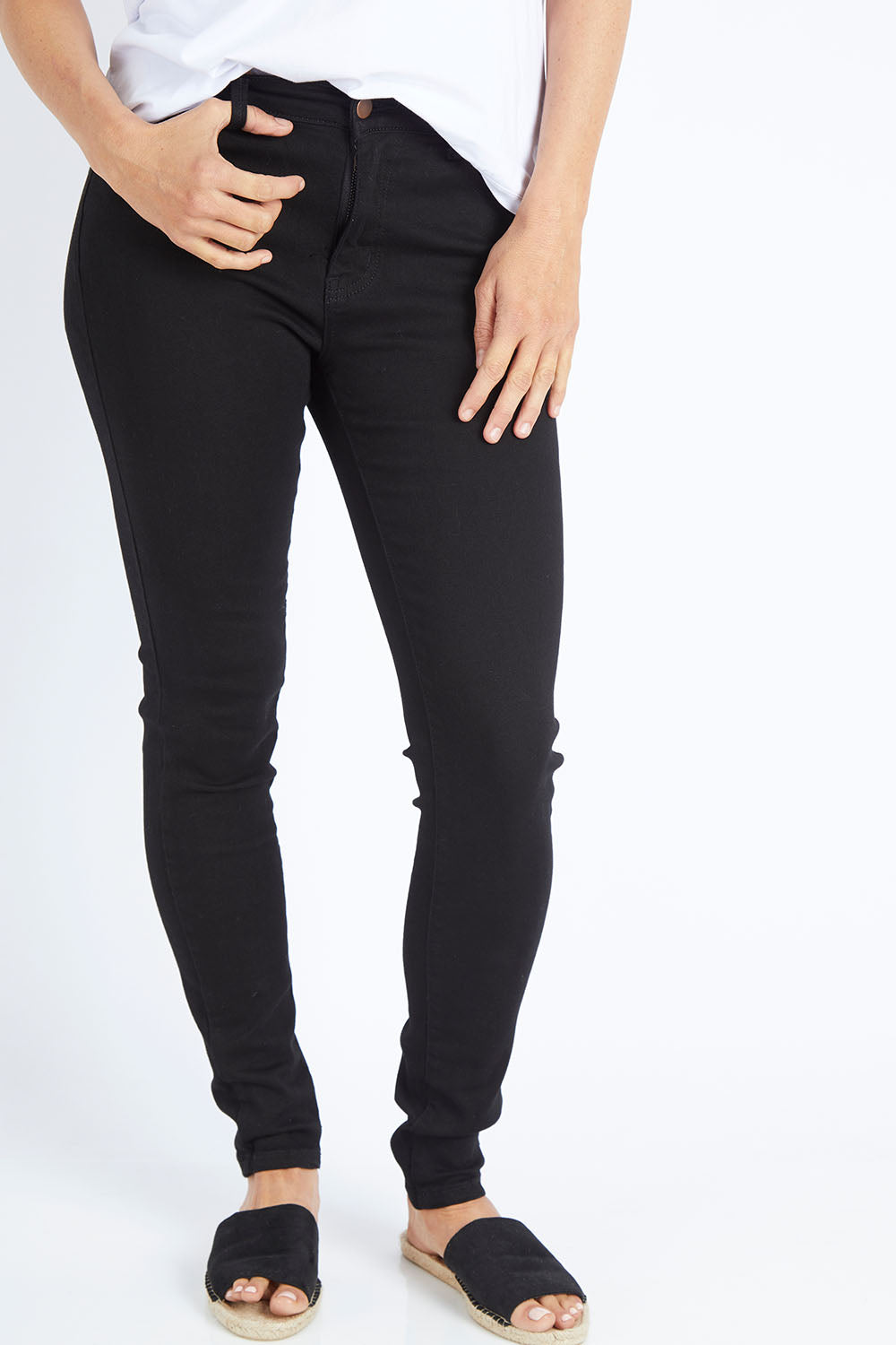 Model Gemma wearing size 10 of the Belle High Waist Jean in colour Black (Black), from the front, cropped image