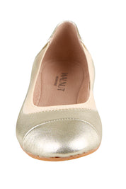 Product shot of the Ava Leather Flat - Lightgold in colour Lightgold, showing detail