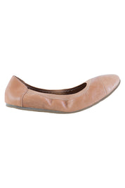 Product shot of the Ava Leather Flat in colour Tan, from the front