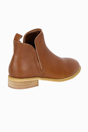 Product shot of the Douglas Suede Boot in colour Chocolate, from the back