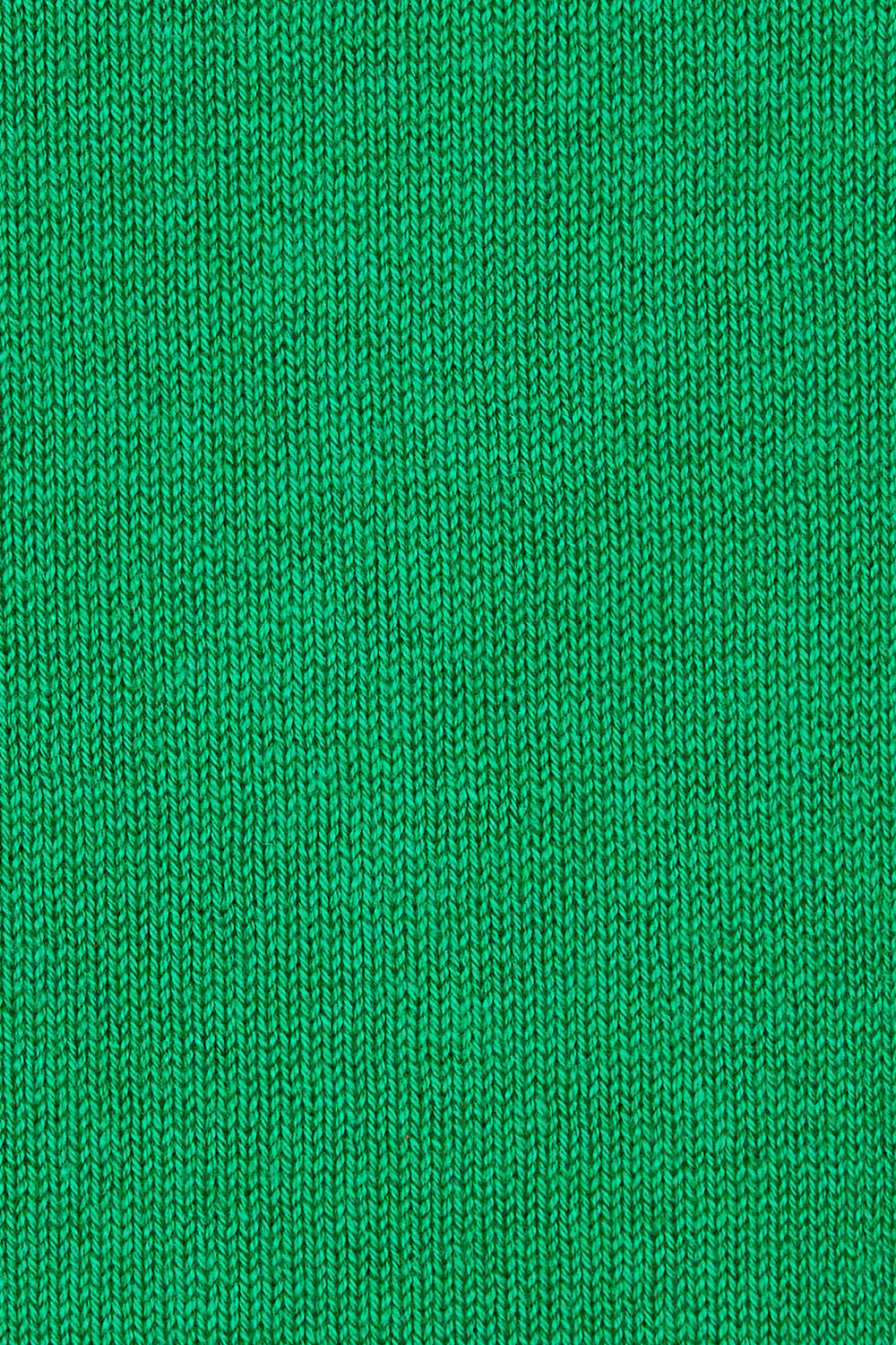 Product shot of the Essential Vest in colour Emerald (Green), detail