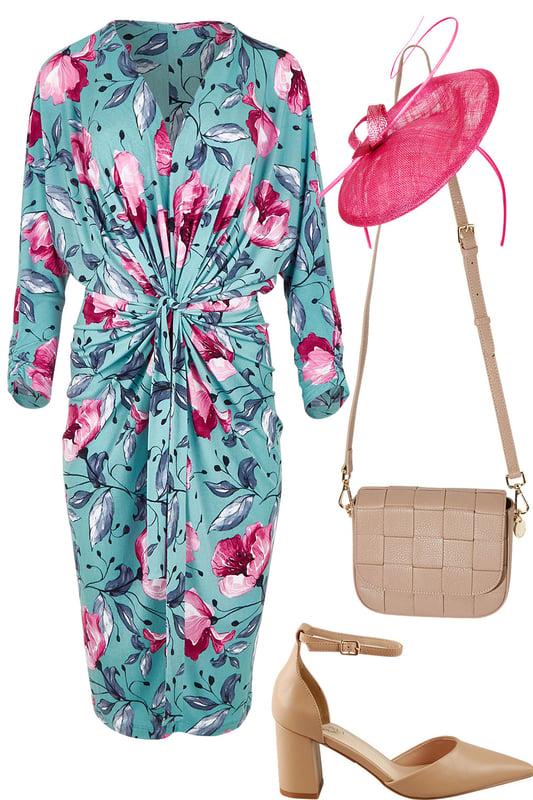 Outfit - Run For The Roses