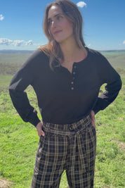 Cruising Through The Day Henley Top – Black