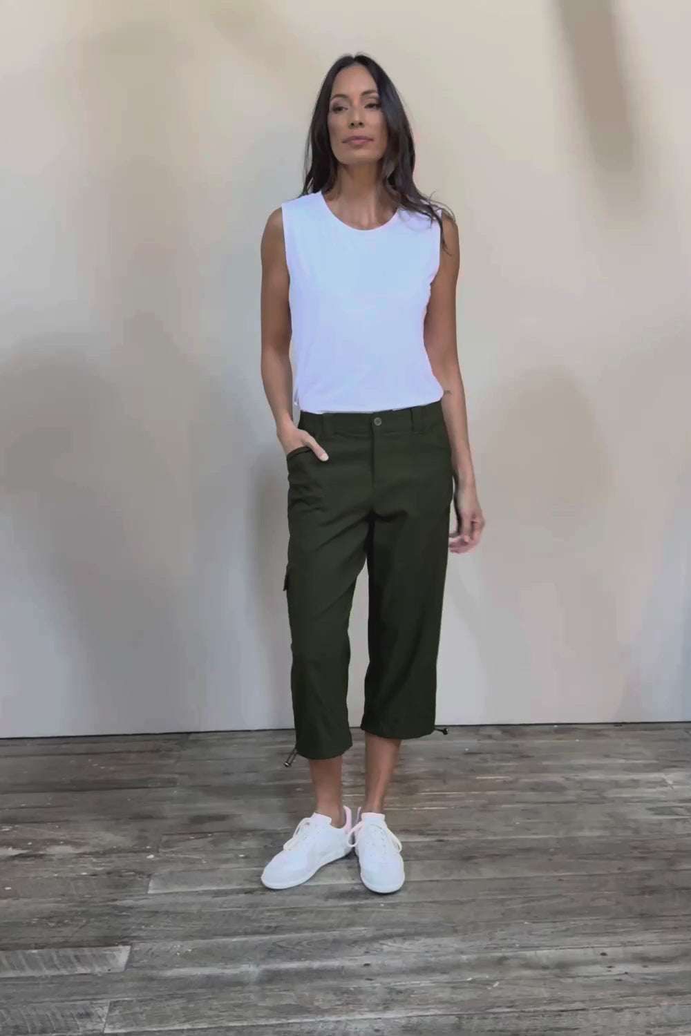 The Everyday Cropped Cargo Pant - Olive