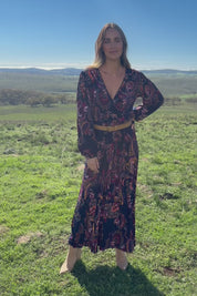 All I Need Is You Dress – Navyfleur