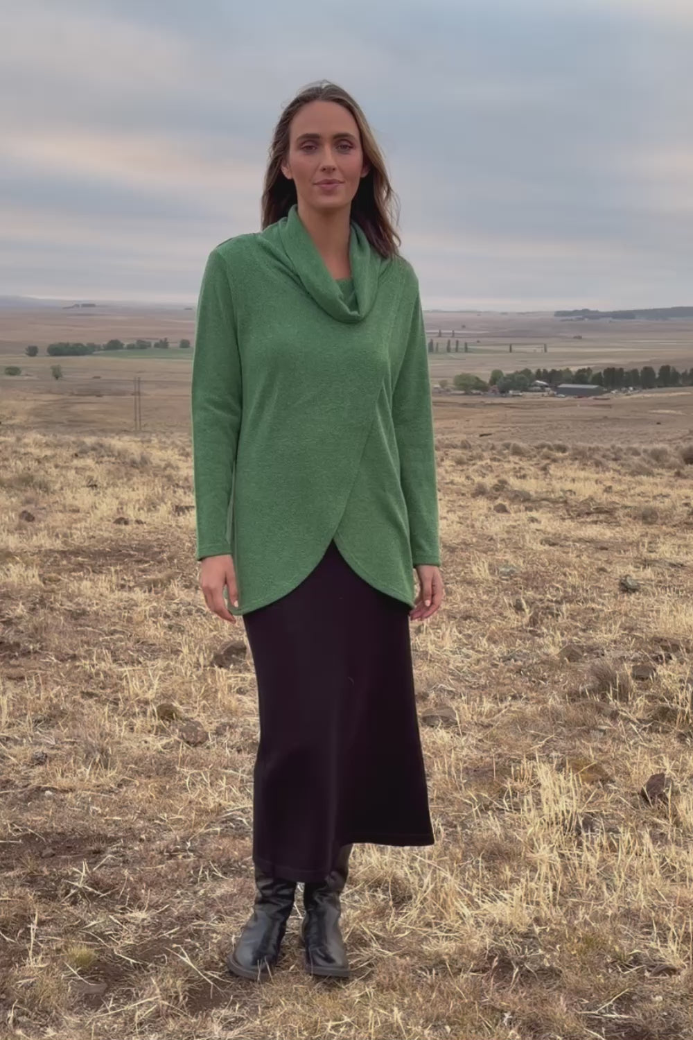 Crossing The Plains Snuggle Jumper - Forest