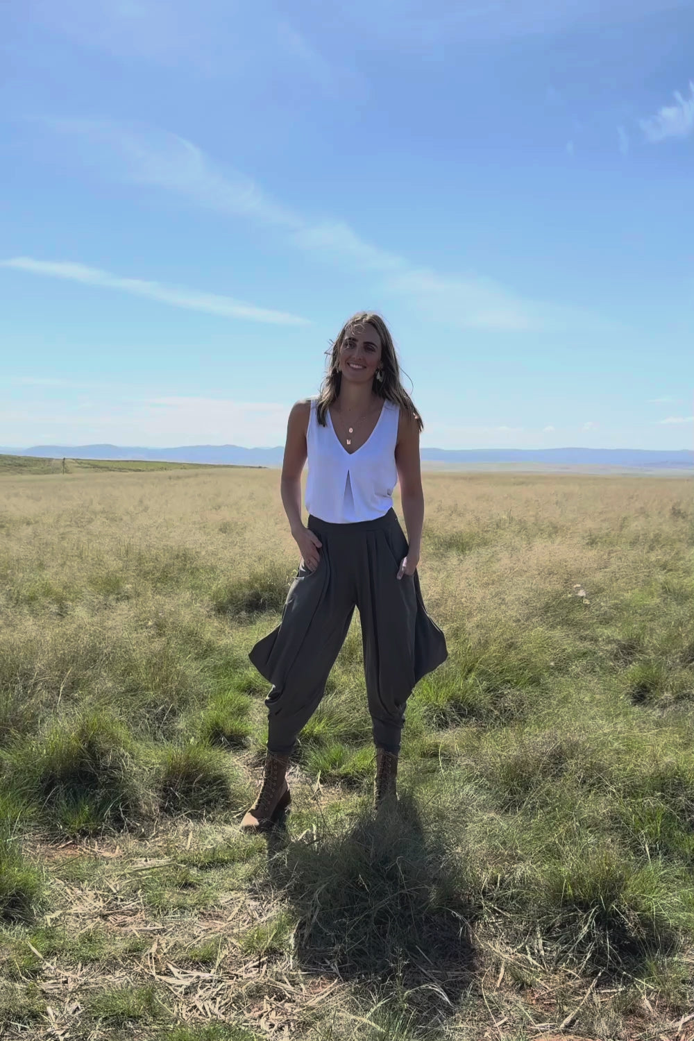 The Wanderer In Me Travel Pant - Khaki
